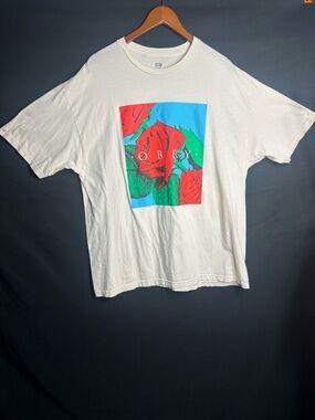 Obey Men’s Cream Tee with Red Rose Graphic size XL Exellent condition